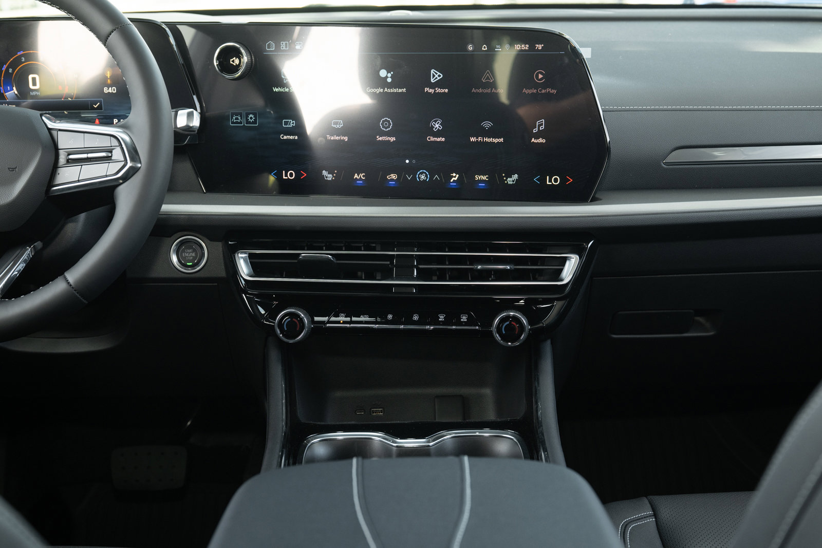 New 2026 Chevrolet Traverse LT w/ Driver Confidence Package image 25