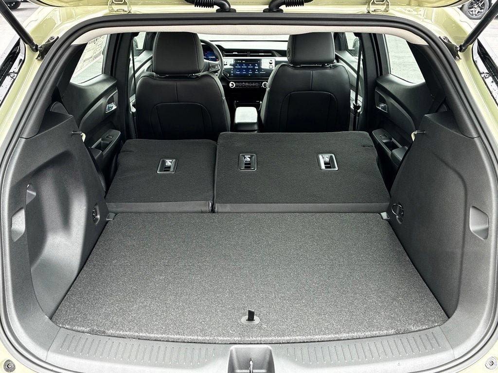 New 2027 Chevrolet Bolt LT w/ Comfort Package FWD image 28