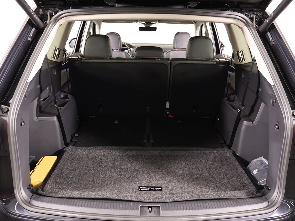 Used 2024 Volkswagen Atlas Peak Edition SEL AWD/4WD image 23