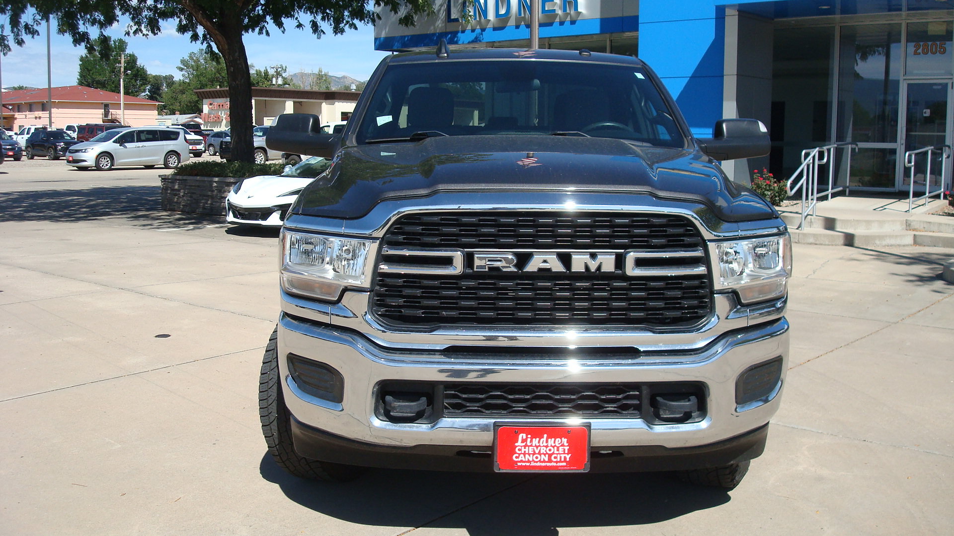Used 2022 RAM 2500 Big Horn AWD/4WD image 2