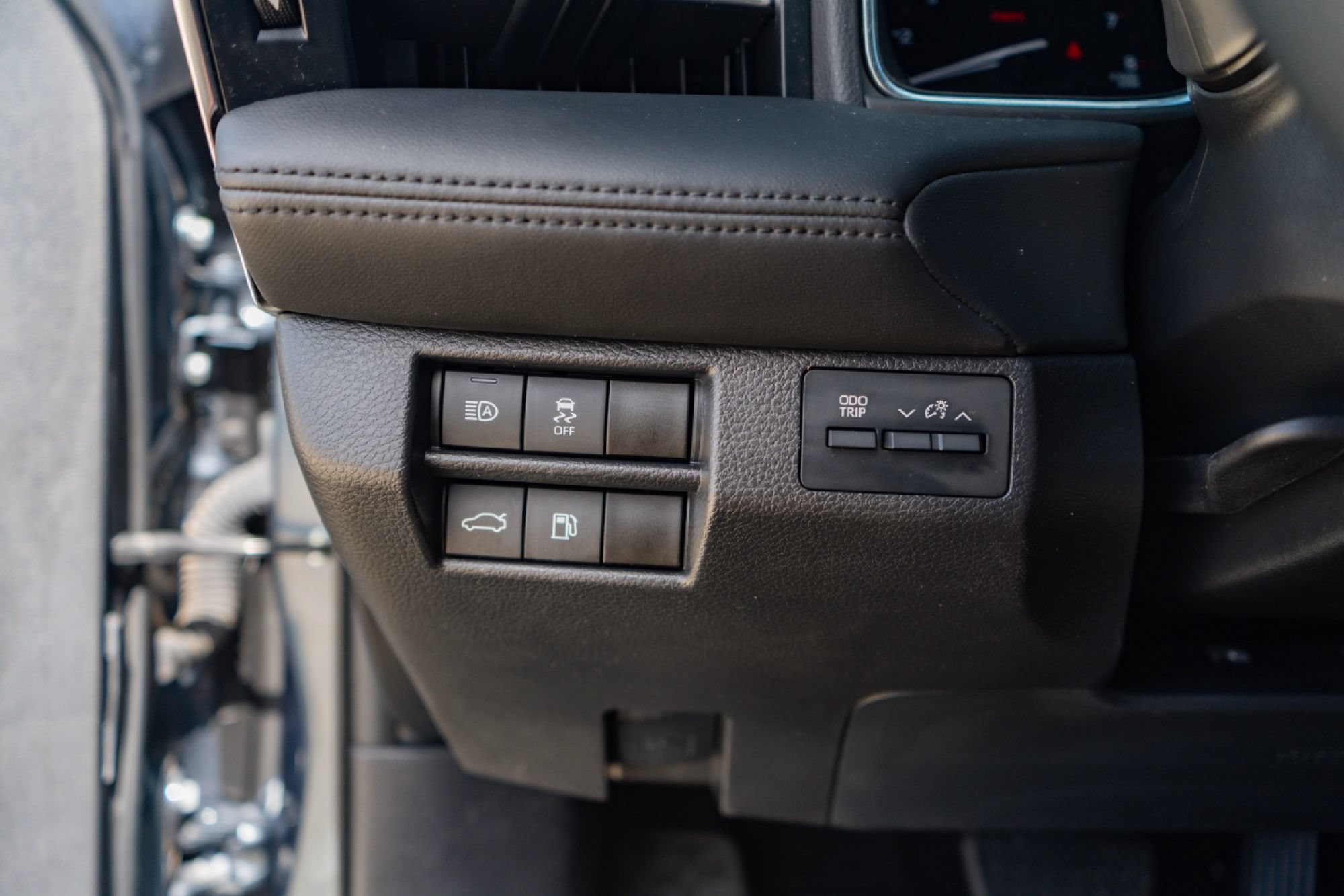 Used 2021 Toyota Avalon XLE FWD image 19