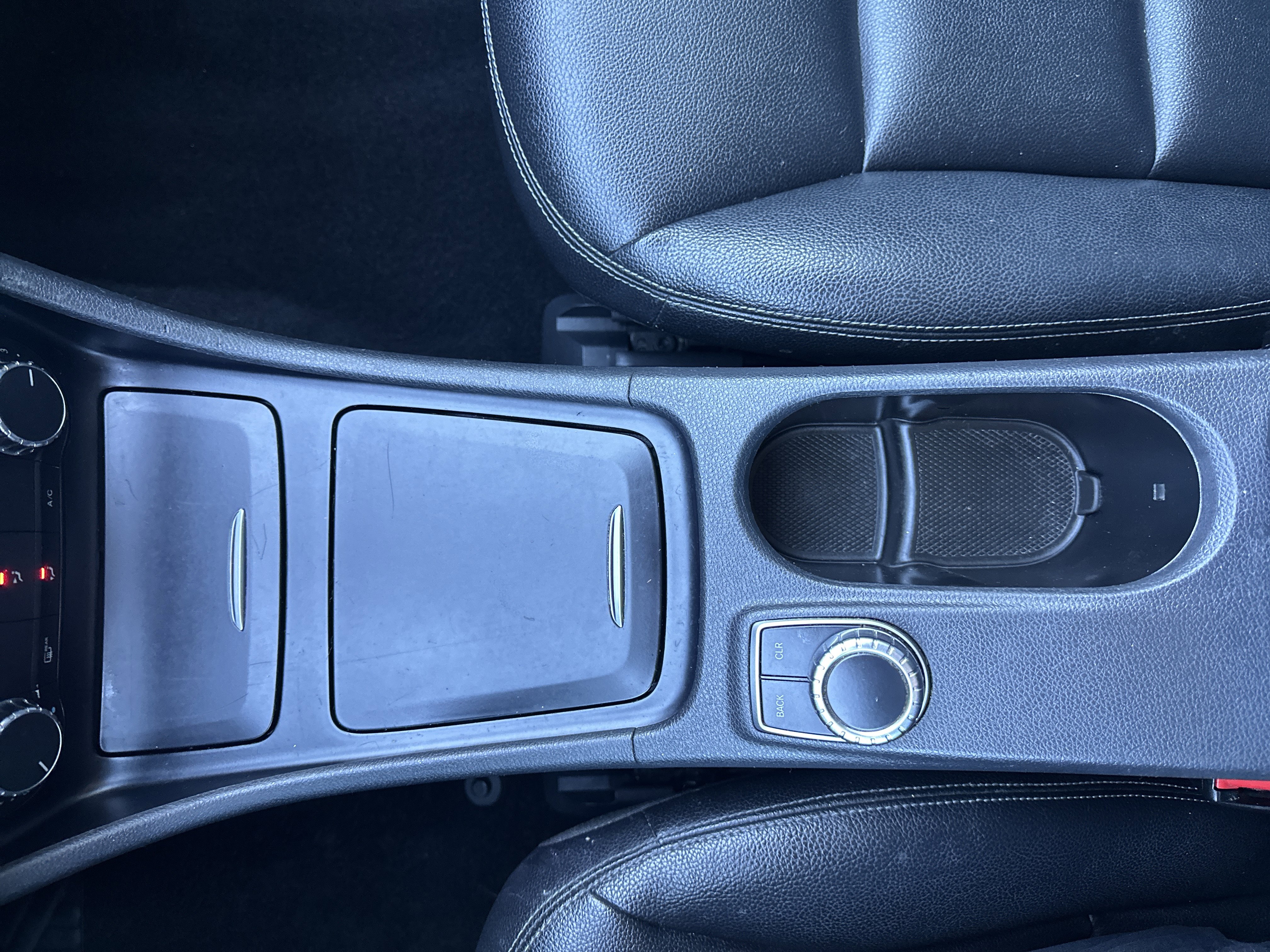 Used 2015 Mercedes-Benz GLA 250 4MATIC image 24