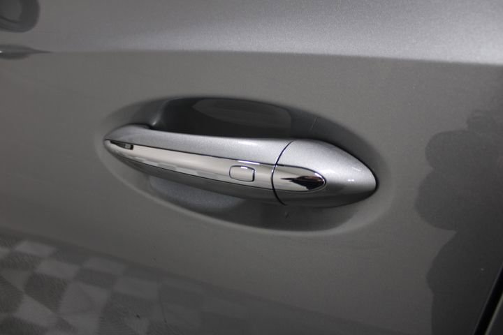 Used 2023 Buick Envision Essence image 16