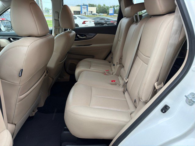 Used 2016 Nissan Rogue SL w/ SL Premium Package FWD image 14