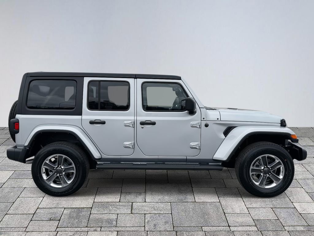 Used 2022 Jeep Wrangler Unlimited Sahara image 8