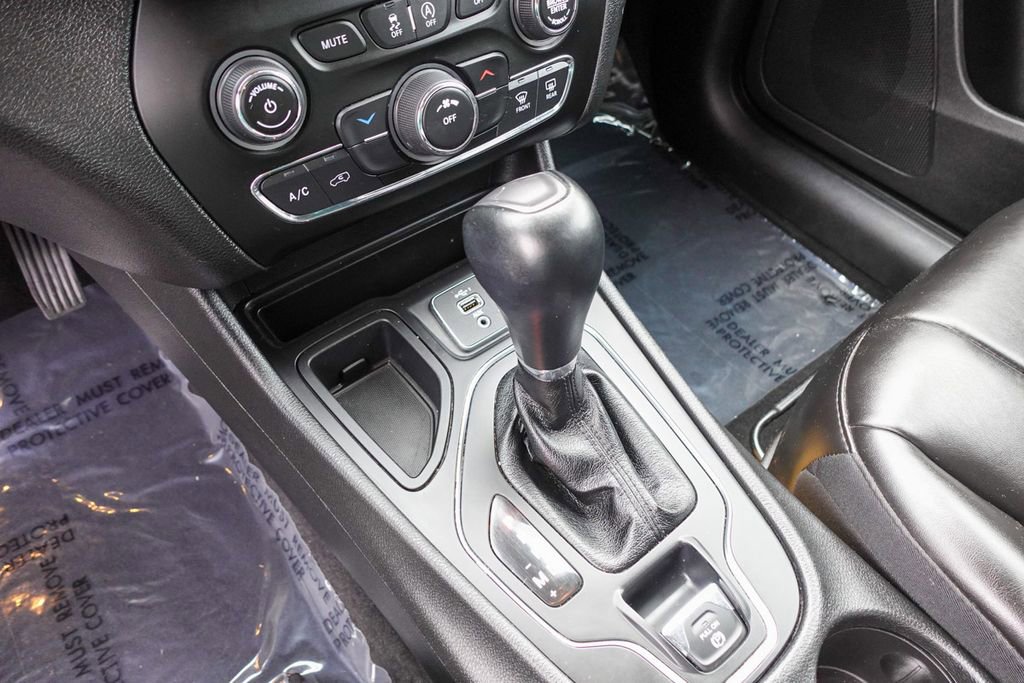 Used 2021 Jeep Cherokee Latitude Plus w/ Sun & Sound Group image 22