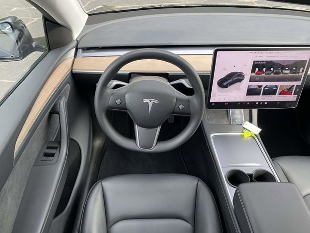 Used 2024 Tesla Model Y Long Range image 16
