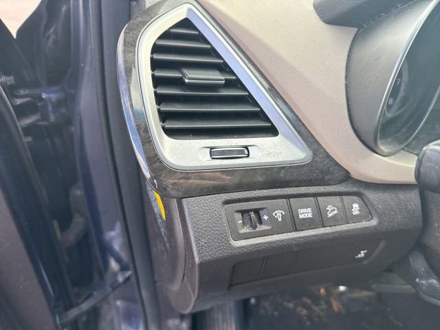 Used 2018 Hyundai Santa Fe SE w/ Cargo Package image 22