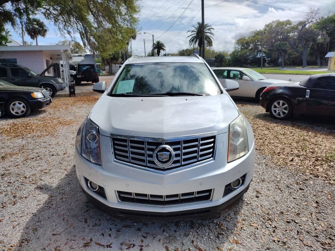 Used 2013 Cadillac SRX Performance w/ Driver Awareness Package AWD/4WD image 2