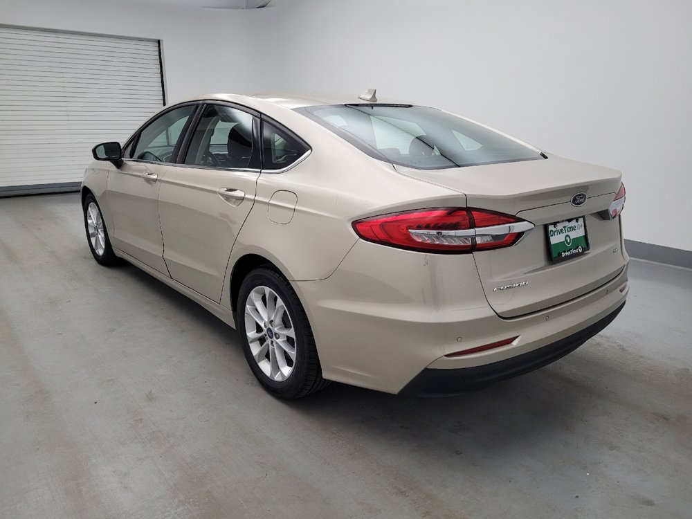 Used 2019 Ford Fusion SE FWD image 3