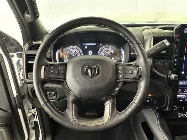 Used 2025 RAM 2500 Limited AWD/4WD image 14