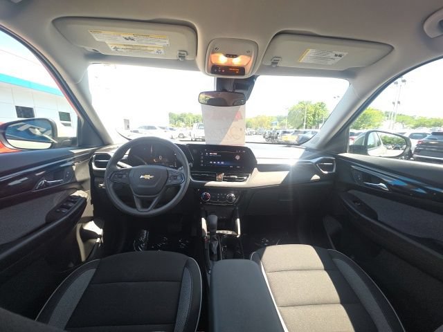 Used 2026 Chevrolet TrailBlazer LT AWD/4WD image 14