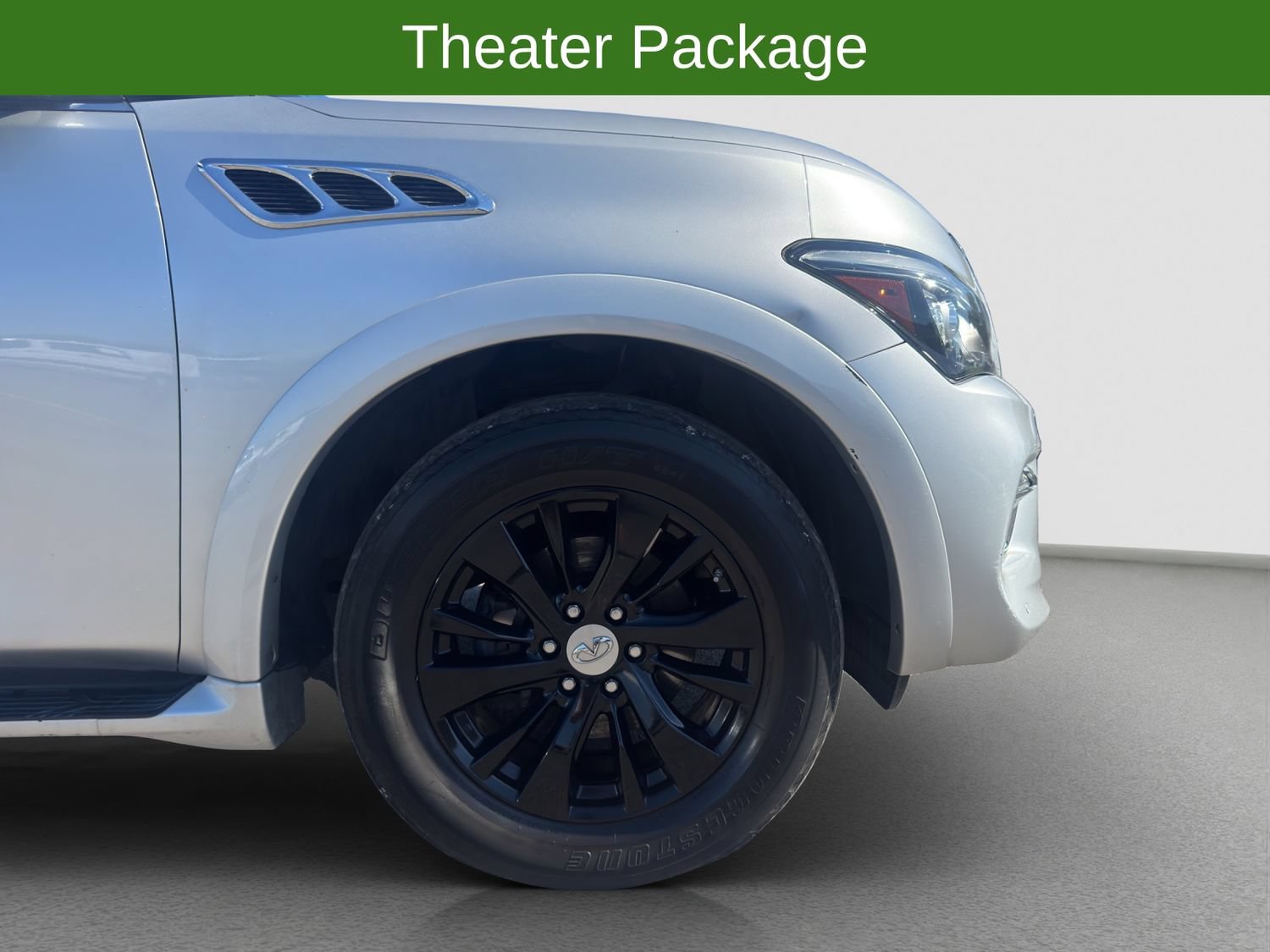 Used 2016 INFINITI QX80 4WD w/ Driver's Assistance Package image 21