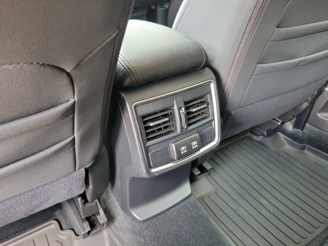 Used 2023 Subaru Forester Premium w/ Popular Package #2 AWD/4WD image 12