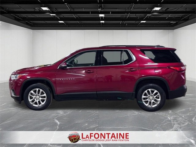 Used 2020 Chevrolet Traverse LT image 2
