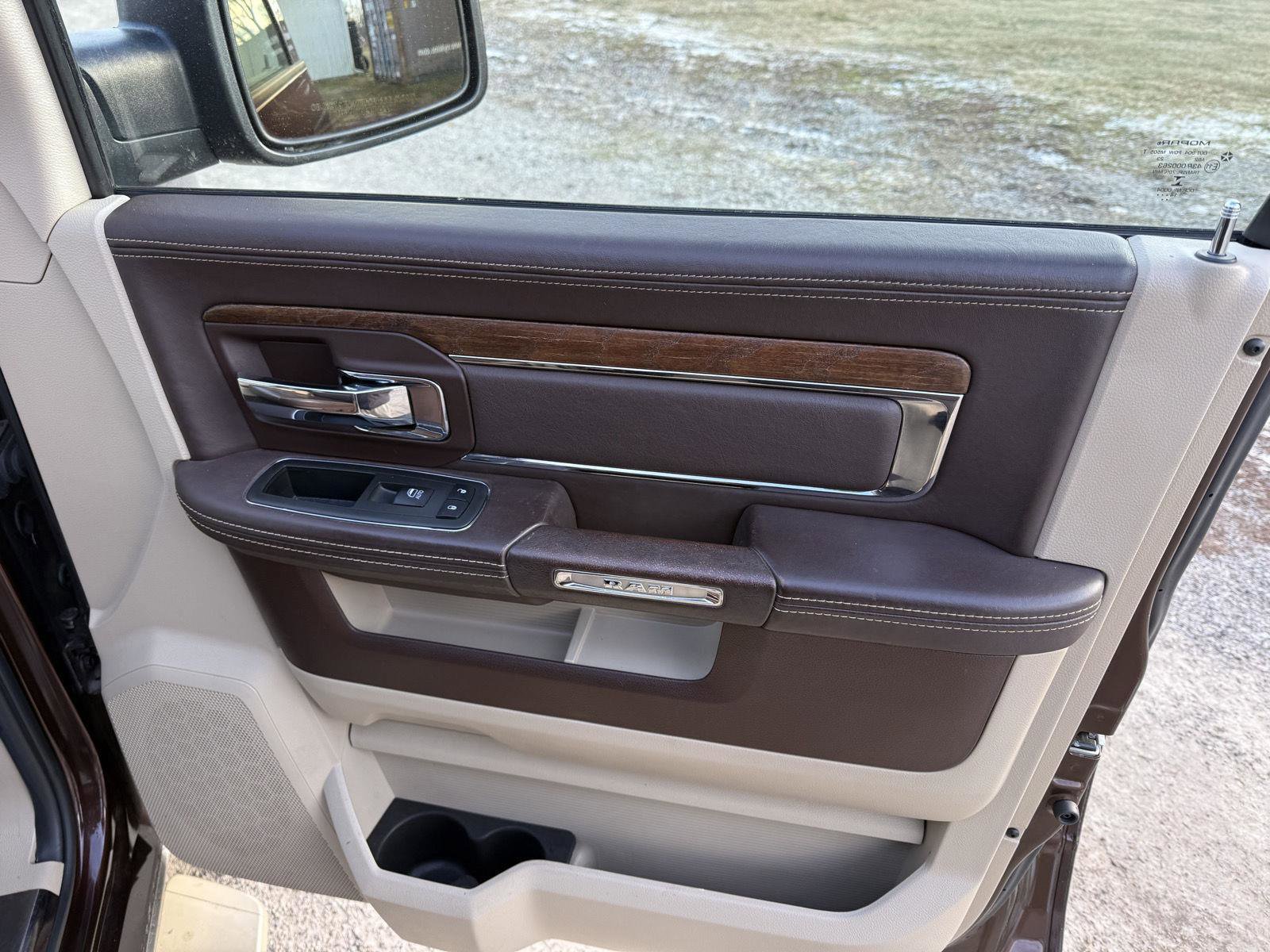 Used 2015 RAM 1500 Laramie Longhorn w/ Convenience Group image 40