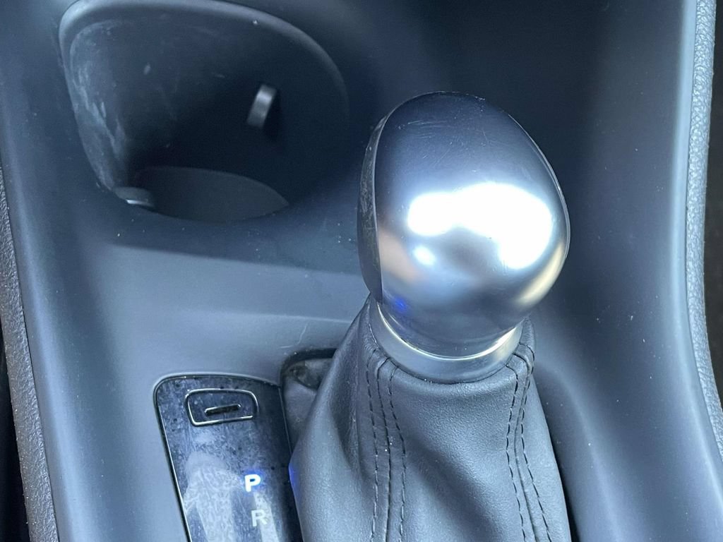 Used 2021 Toyota C-HR LE FWD image 25