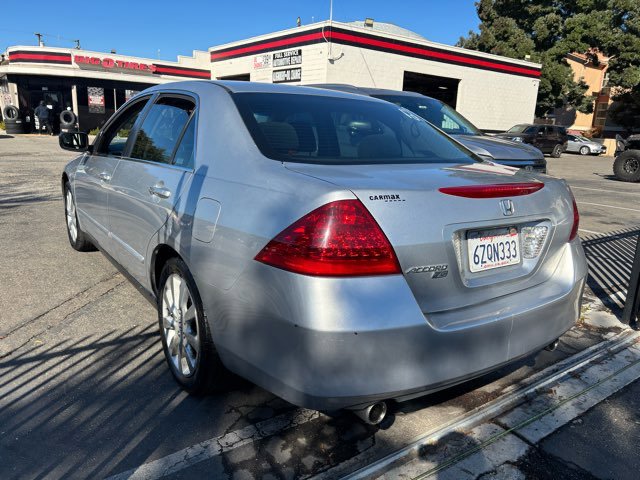 Used 2007 Honda Accord SE image 4