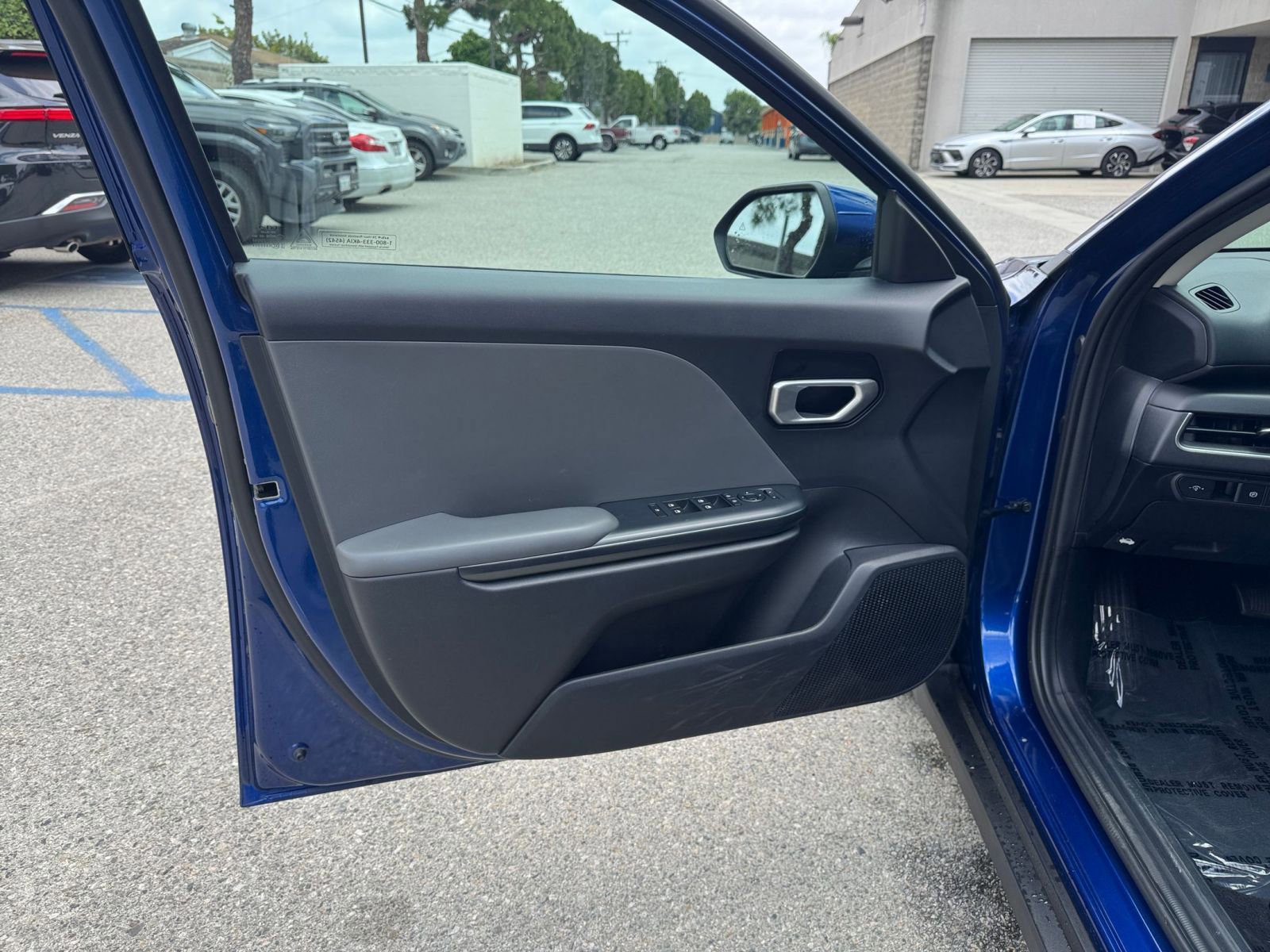 Used 2025 Kia K4 FWD image 18