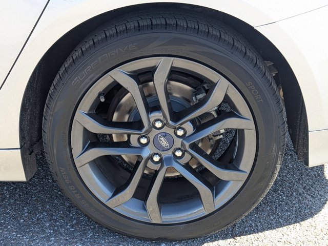 Used 2018 Ford Fusion SE w/ Equipment Group 601A image 21