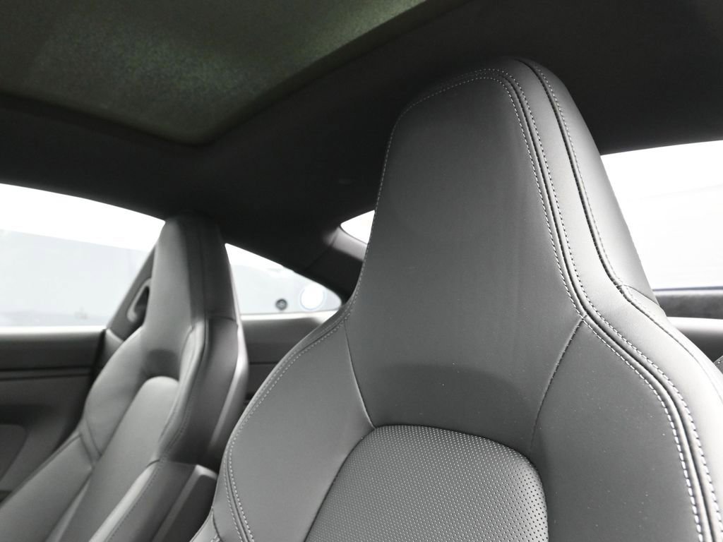 Used 2025 Porsche 911 Carrera T image 15
