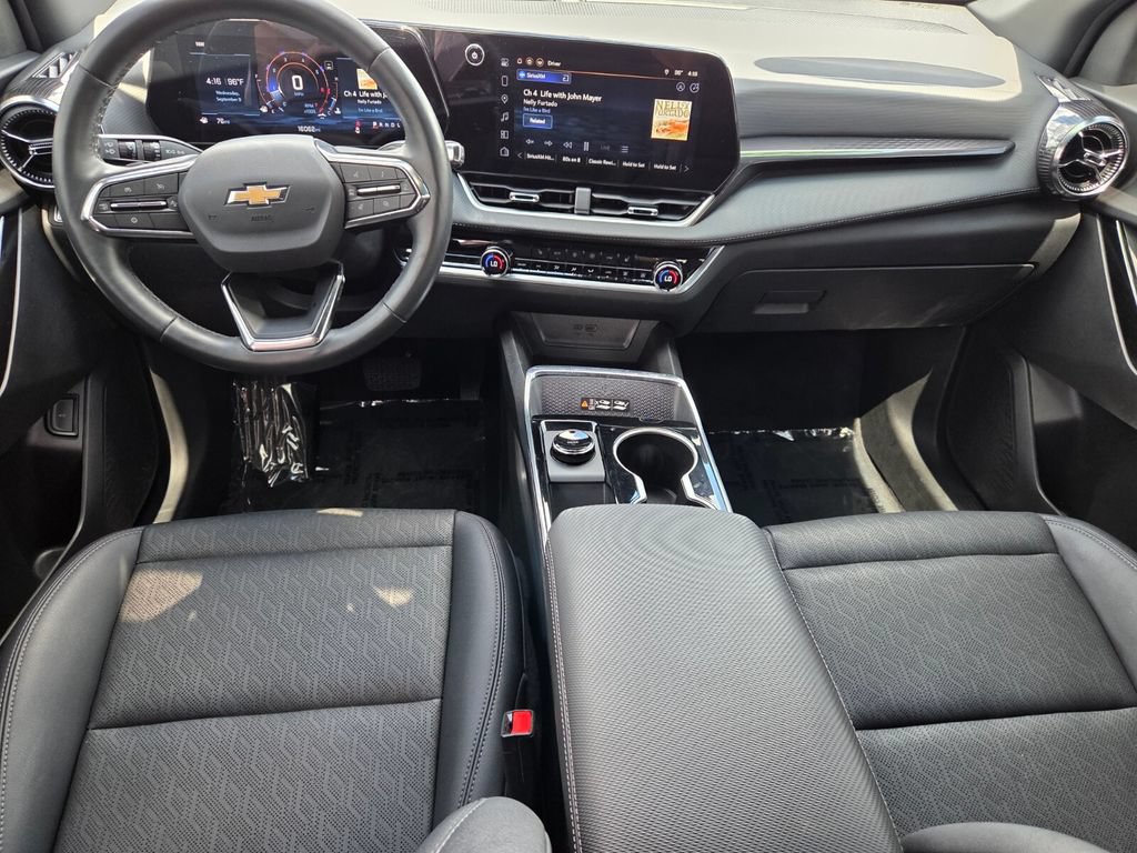 Used 2026 Chevrolet Equinox LT w/ Convenience Package II FWD image 10