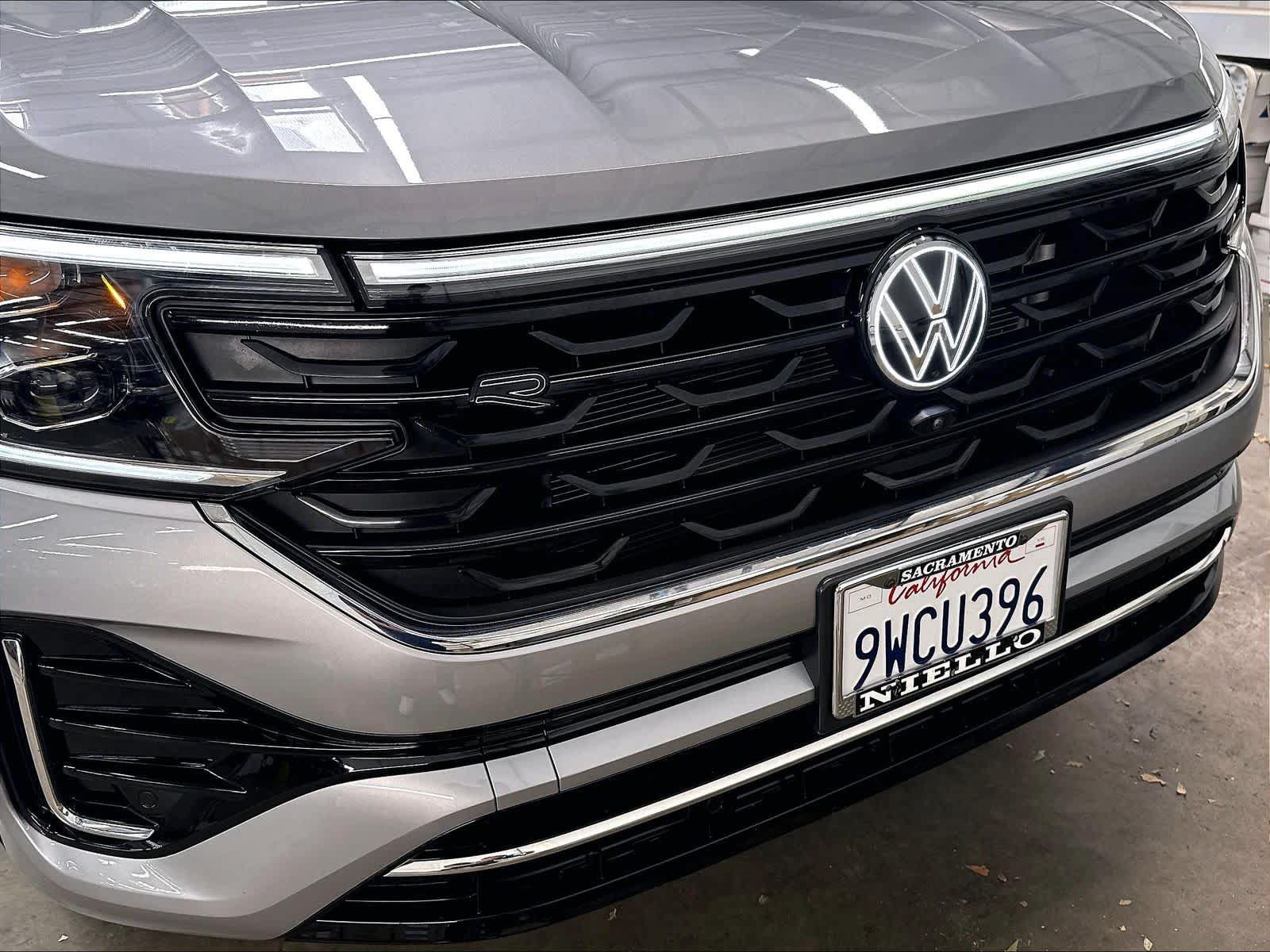 Used 2026 Volkswagen Atlas SEL Premium R-Line AWD/4WD image 35
