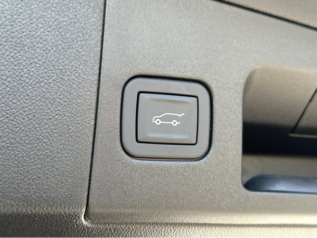 New 2026 Cadillac XT5 Premium Luxury w/ Driver Assist Package FWD image 32