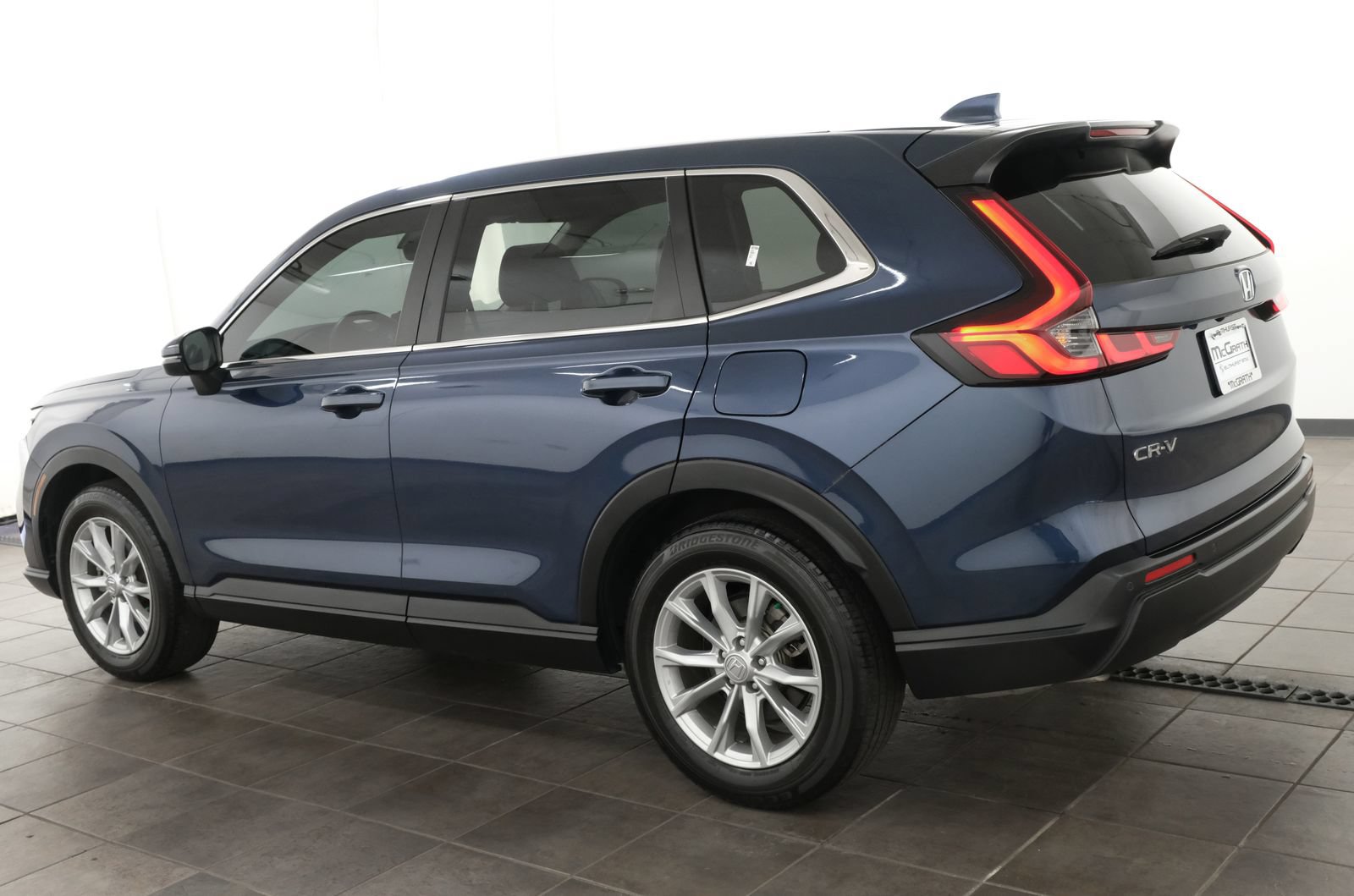 Used 2024 Honda CR-V EX-L image 3