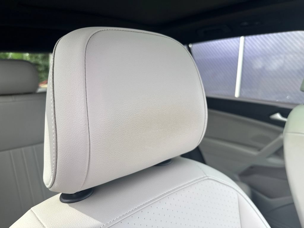 Used 2024 Volkswagen Tiguan SE R-Line AWD/4WD image 70