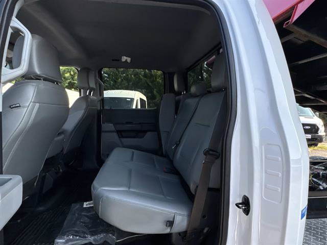 Used 2024 Ford F550 4x4 Crew Cab Super Duty image 29