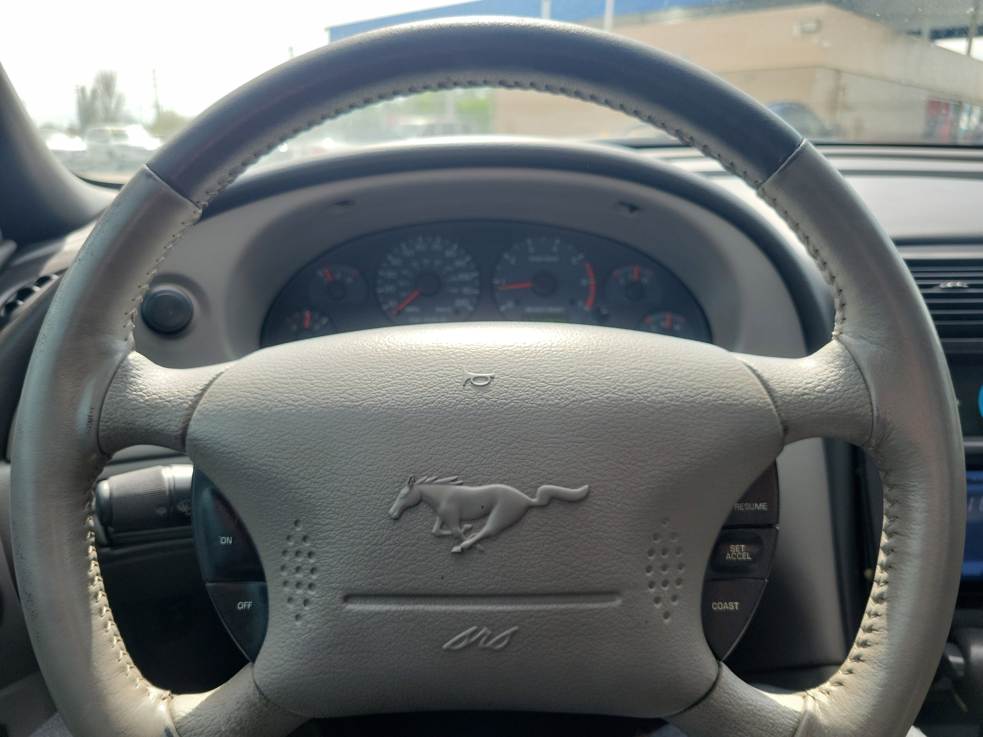 Used 2004 Ford Mustang Premium RWD image 14