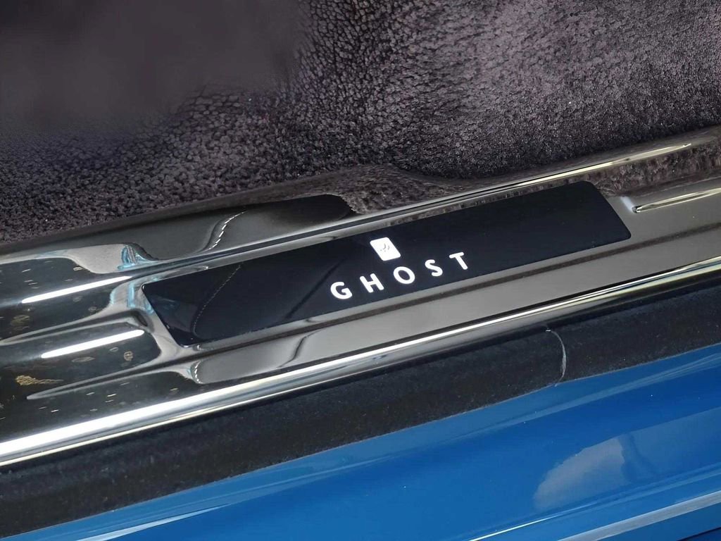 New 2025 Rolls-Royce Ghost image 17