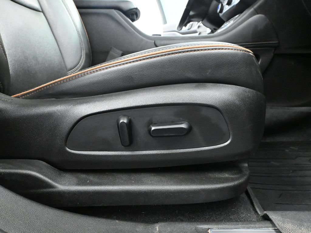 Used 2021 GMC Acadia AT4 w/ Trailering Package AWD/4WD image 46