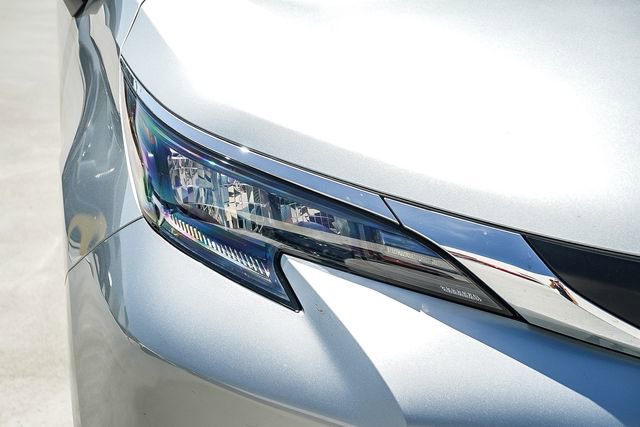Used 2025 Toyota Sienna XLE w/ XLE Plus Package image 9