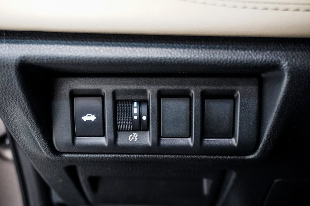 Used 2021 Subaru Legacy Limited w/ Popular Package #2 image 27