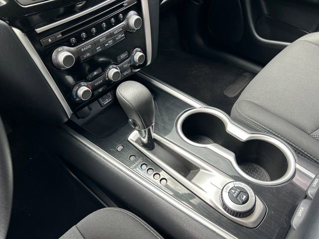 Used 2020 Nissan Pathfinder S AWD/4WD image 16
