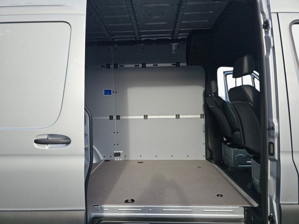 New 2025 Mercedes-Benz Sprinter 2500 image 13