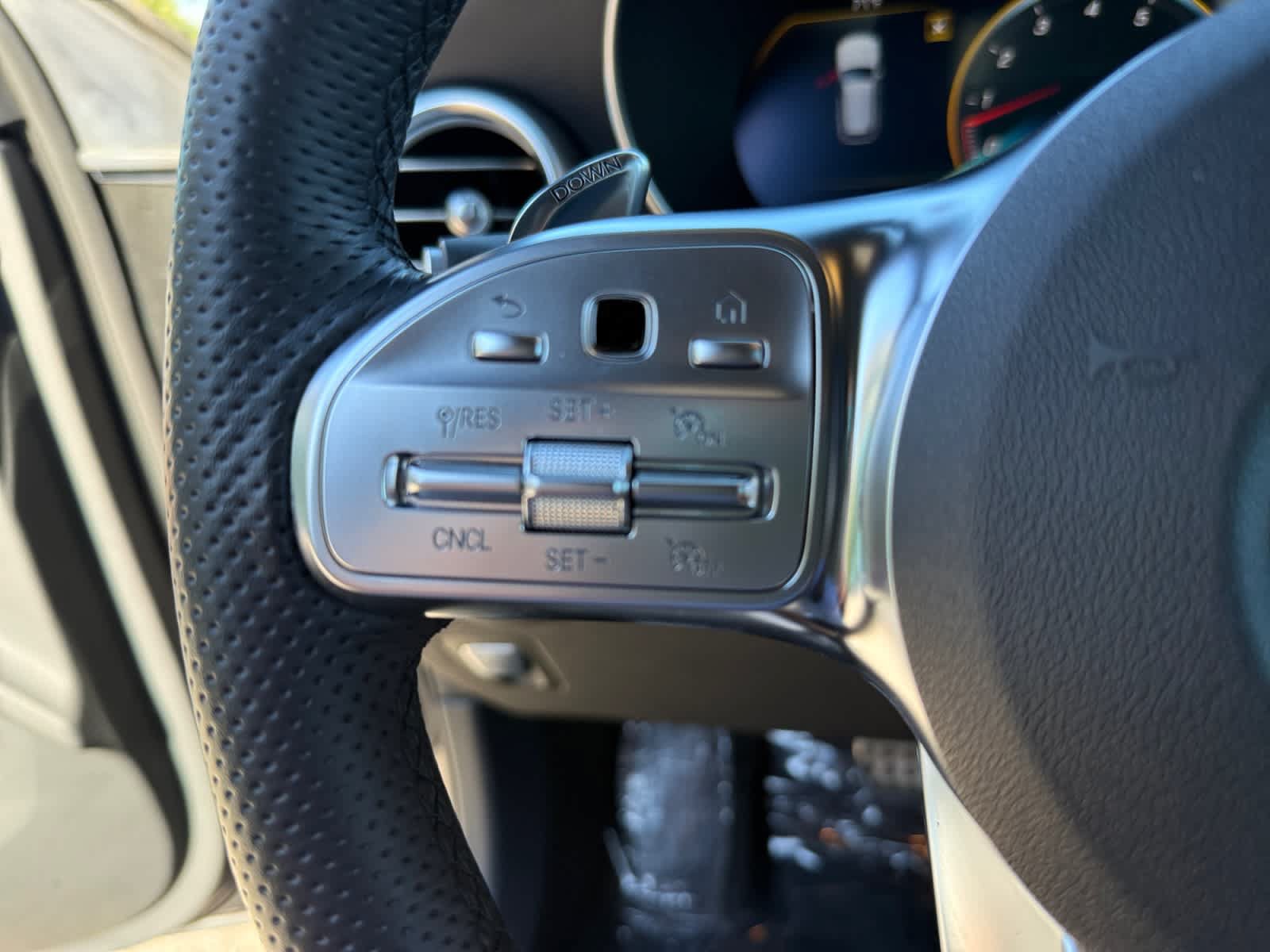 Certified 2022 Mercedes-Benz GLC 43 AMG 4MATIC image 25