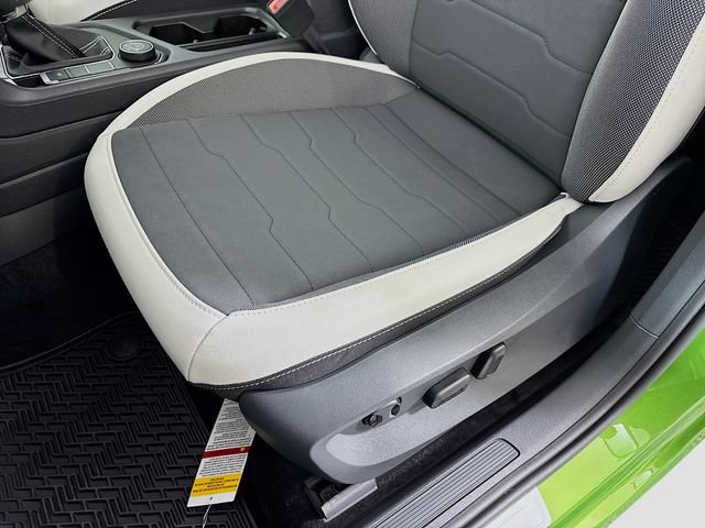 New 2026 Volkswagen Taos SE AWD/4WD image 19