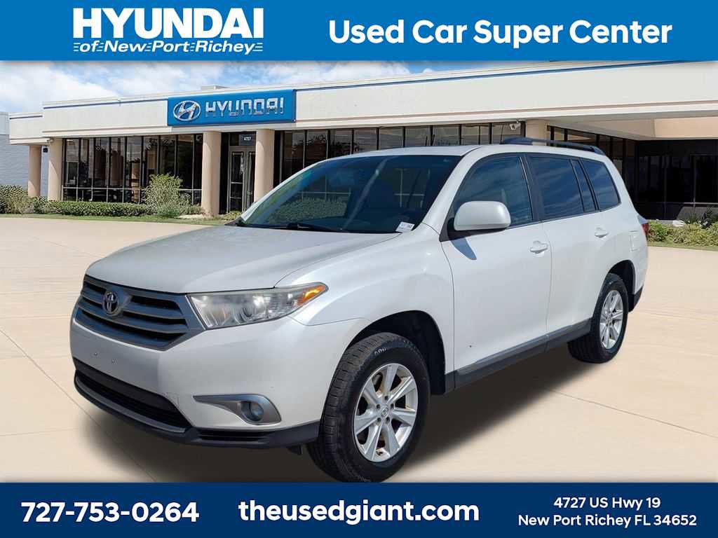Used 2011 Toyota Highlander SE w/ Tow Pkg FWD video 1
