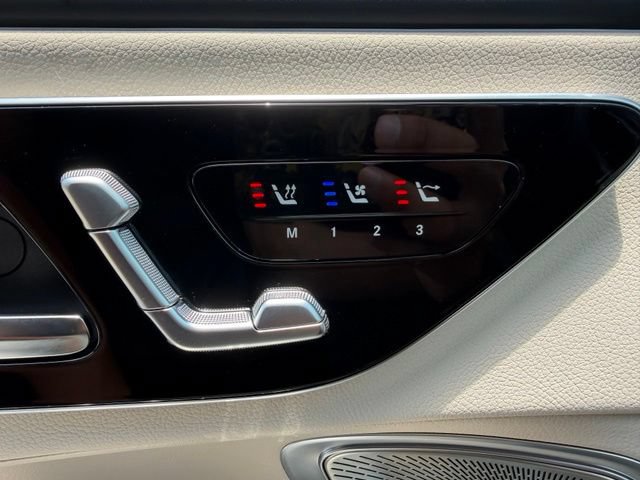 Used 2025 Mercedes-Benz CLE 300 4MATIC Cabriolet image 21