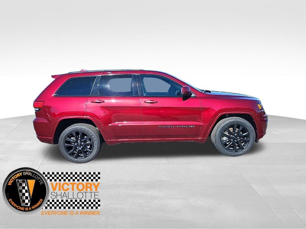Certified 2022 Jeep Grand Cherokee Laredo X image 25