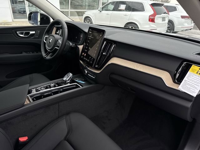 New 2026 Volvo XC60 B5 Plus w/ Protection Package Premier AWD/4WD image 29