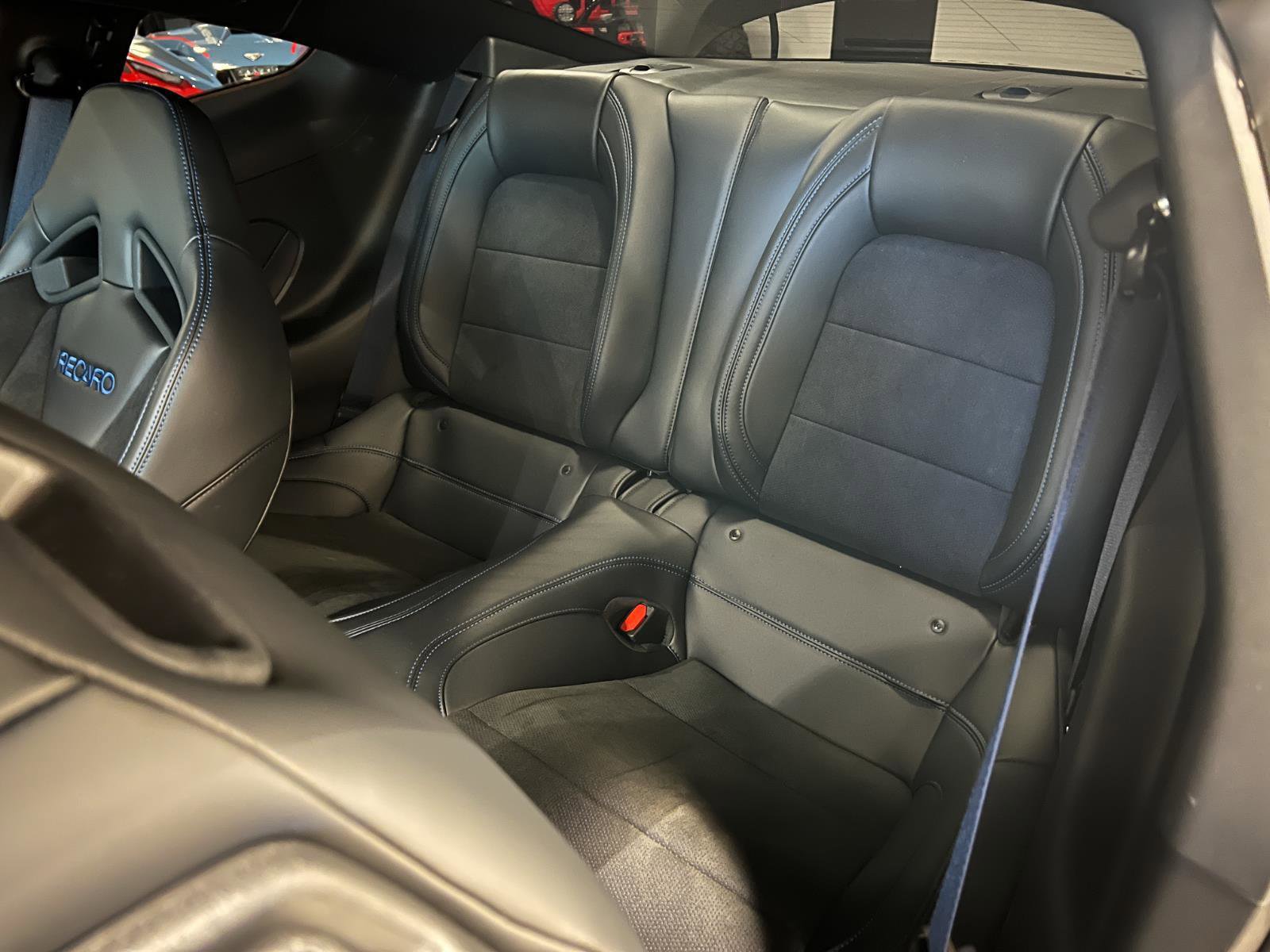 Used 2025 Ford Mustang Dark Horse image 25