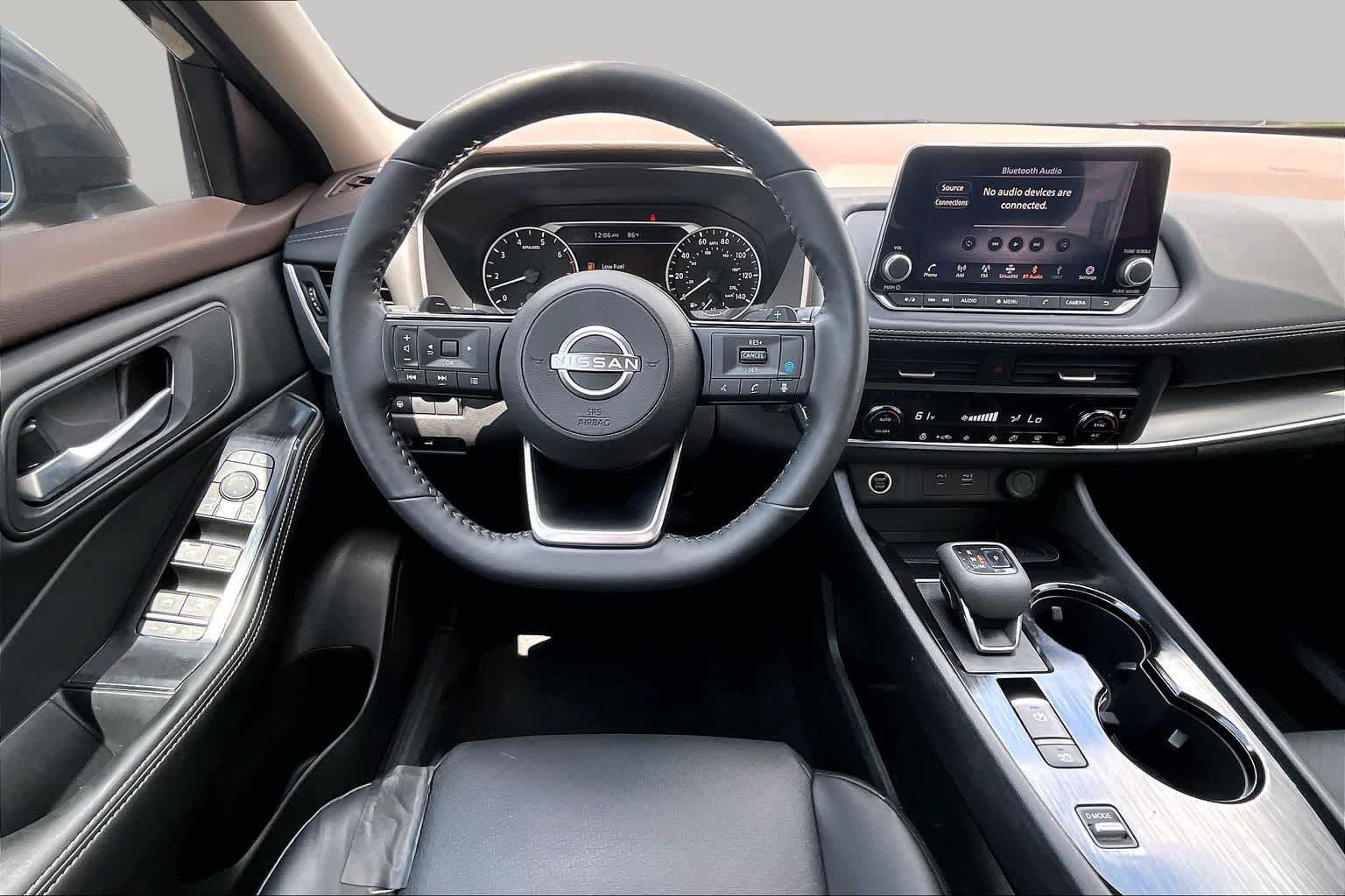 Certified 2023 Nissan Rogue SV w/ SV Premium B Package FWD image 6