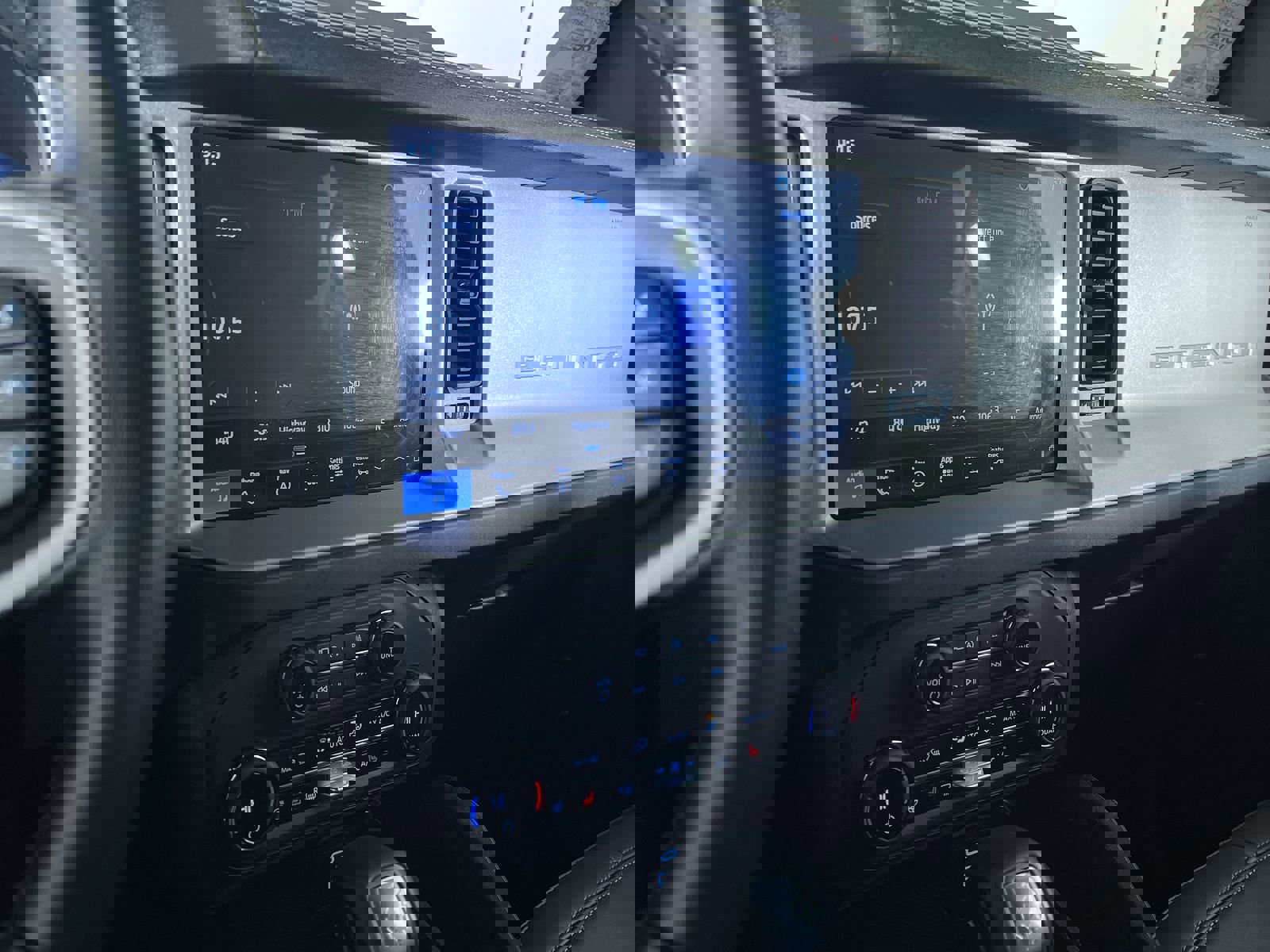 Used 2025 Ford Bronco Outer Banks w/ Sasquatch Package image 18