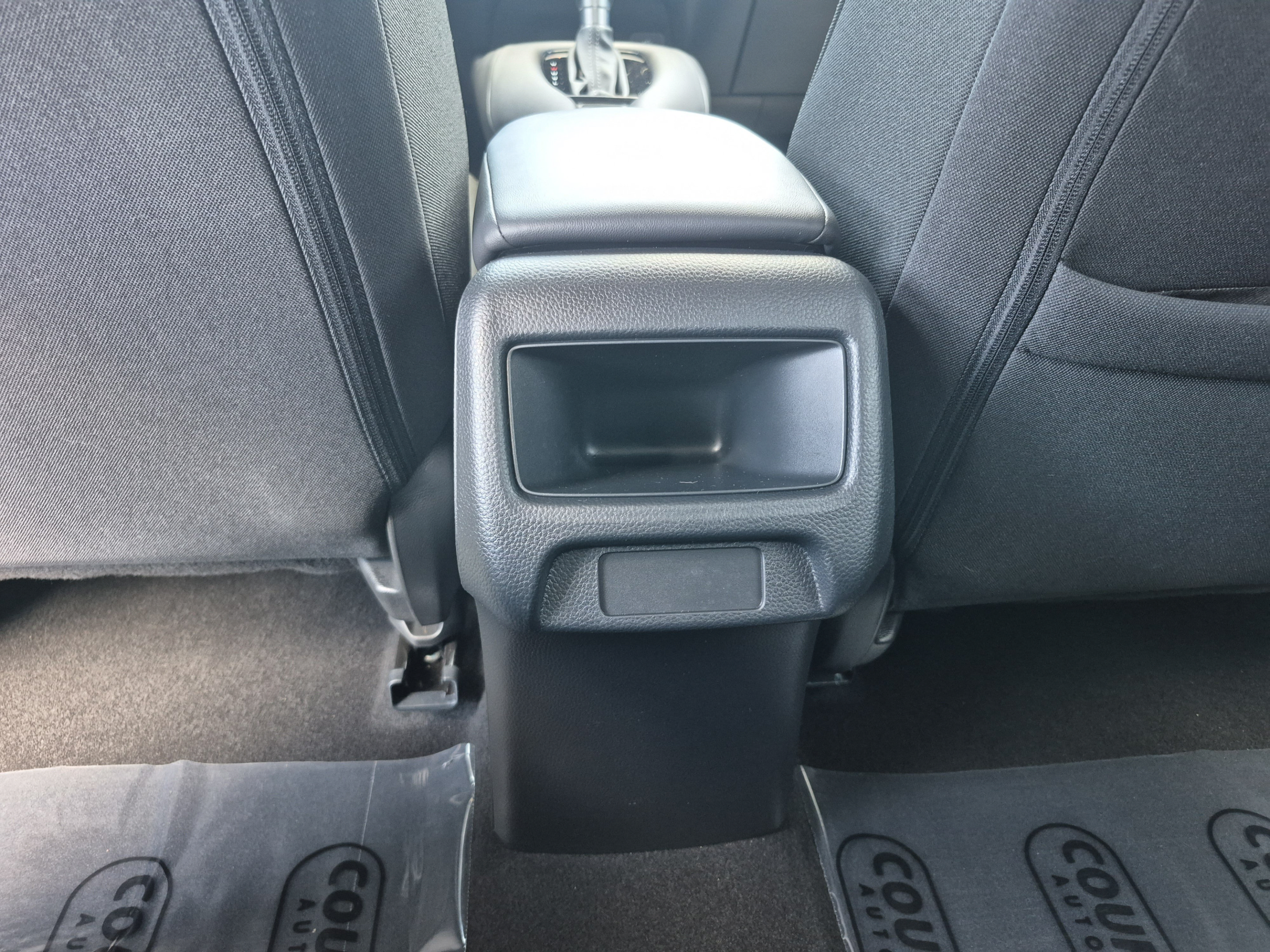 Used 2023 Honda HR-V LX image 14