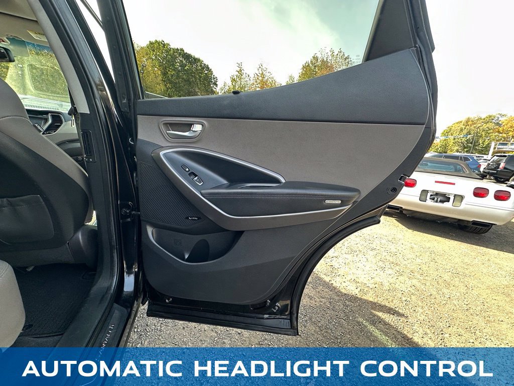 Used 2013 Hyundai Santa Fe Sport 2.0T w/ Technology Pkg AWD/4WD image 31