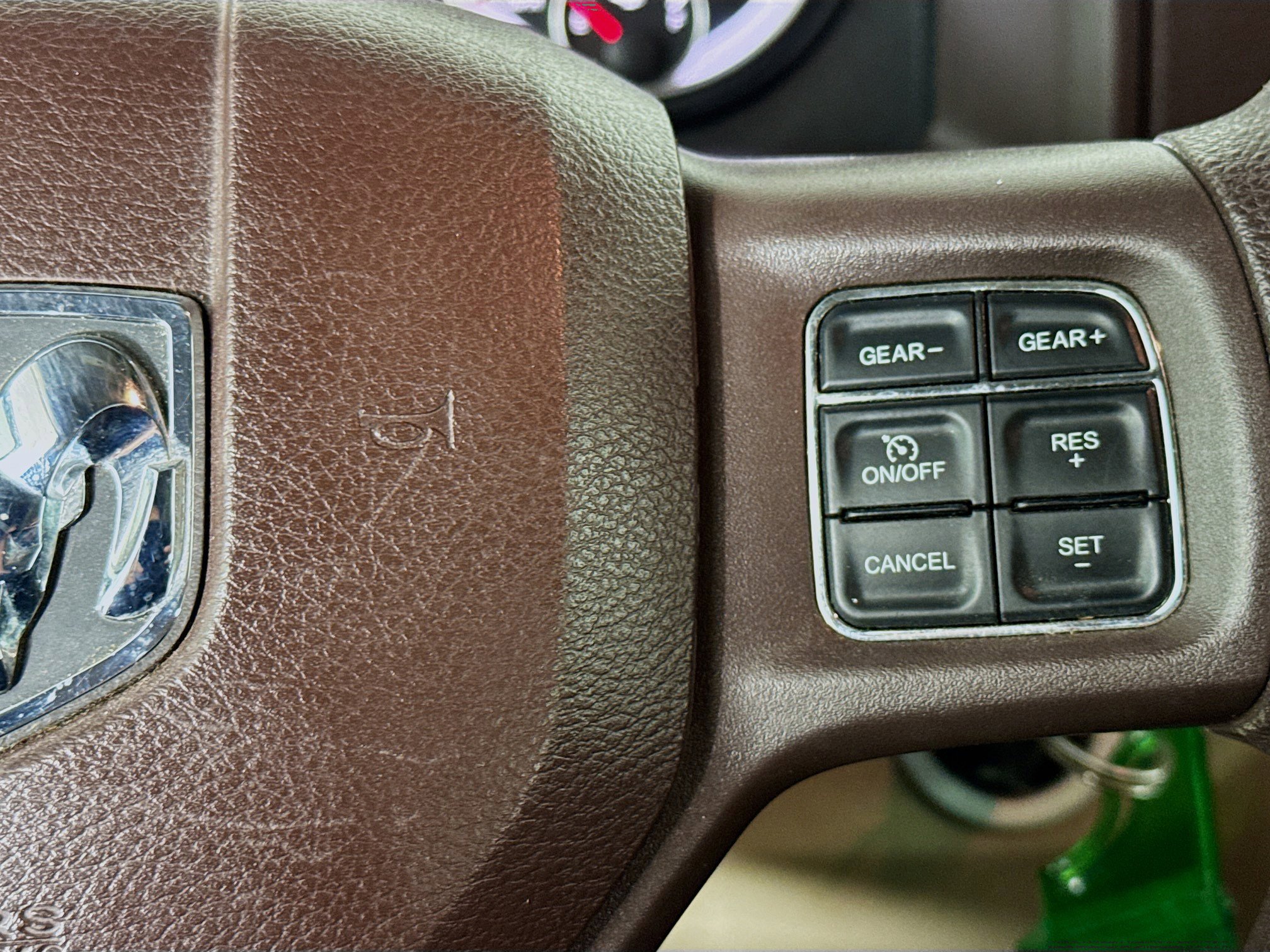 Used 2020 RAM 1500 Classic SLT image 14